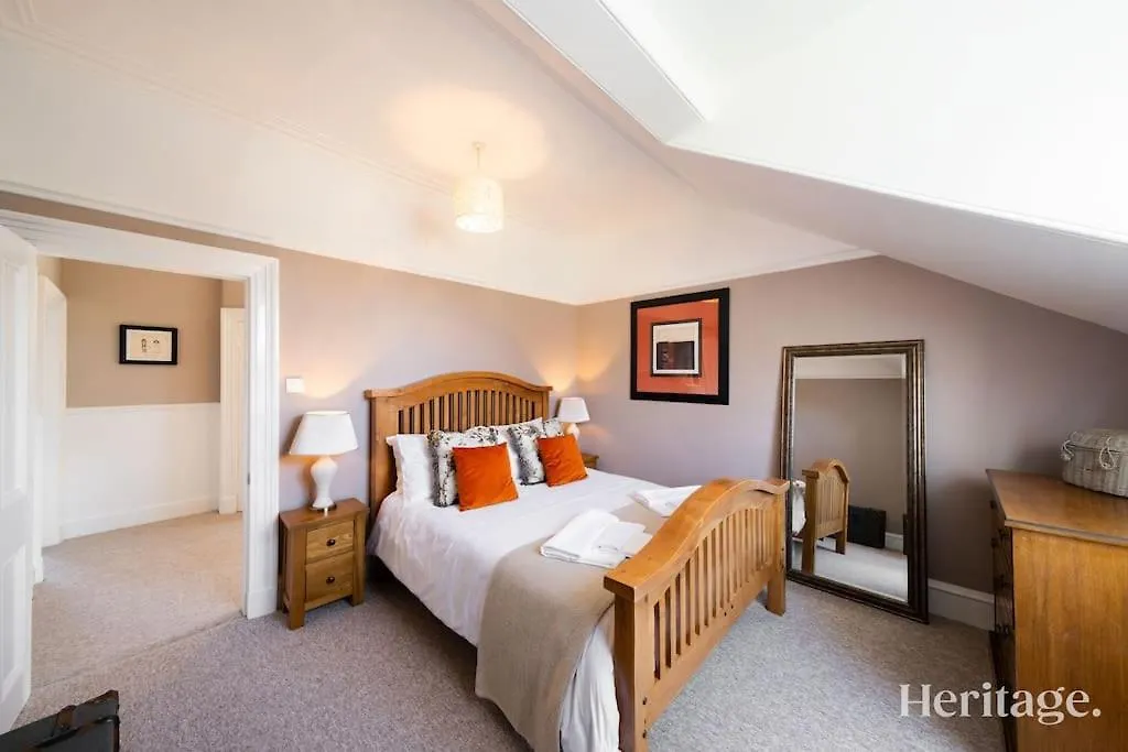 Fountainhall Luxury Townhouse, Aberdeen City Centre