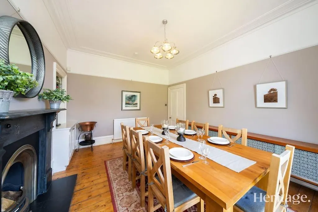 Fountainhall Luxury Townhouse, Aberdeen City Centre