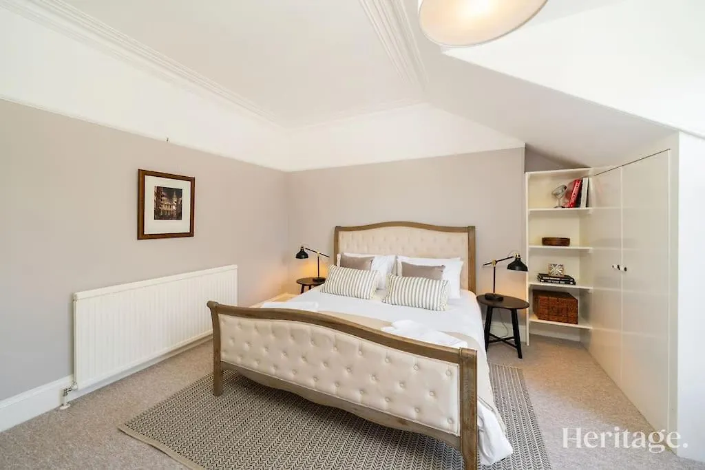 Fountainhall Luxury Townhouse, Aberdeen City Centre