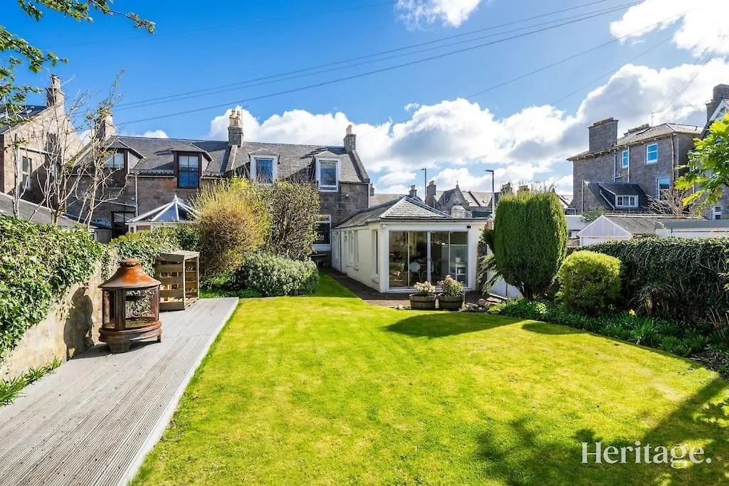 Fountainhall Luxury Townhouse, Aberdeen City Centre 0*,